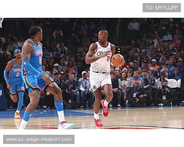 快船后场被打穿：揭示防守漏洞，分析战术劣势